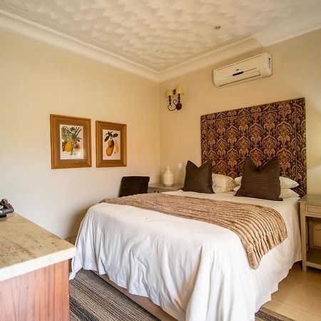The Victoria Falls Deluxe Suites Экстерьер фото