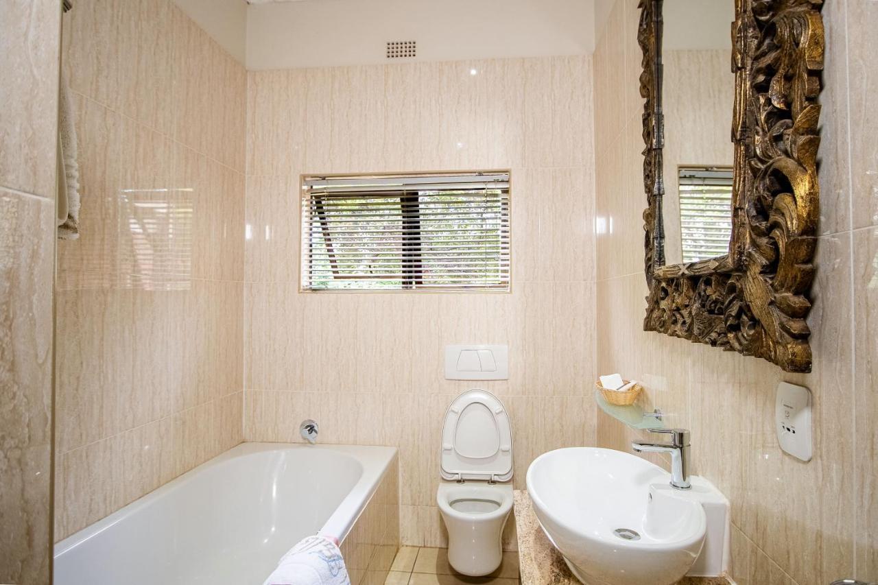 The Victoria Falls Deluxe Suites Экстерьер фото